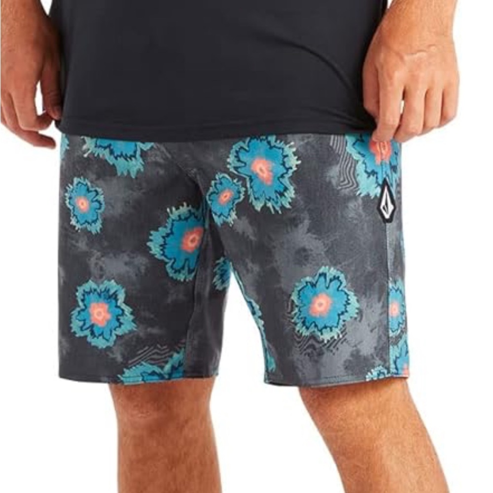 Men's Floral Swim trunks - Black and Blue size 34 Volcom with back pocket